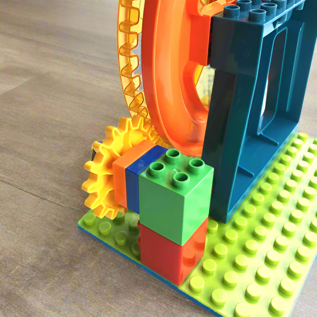 Musical Marble Run Set Feature Gears